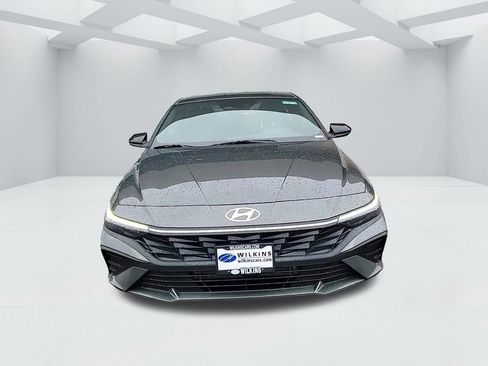 New 2025 Hyundai Elantra SEL image 2