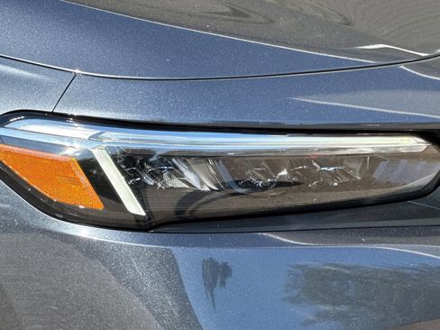 Used 2023 Honda Civic Sport image 10