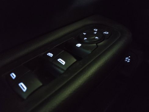 Used 2023 GMC Terrain SLT AWD/4WD image 27