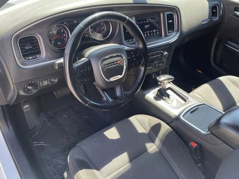 Used 2022 Dodge Charger SXT RWD image 10