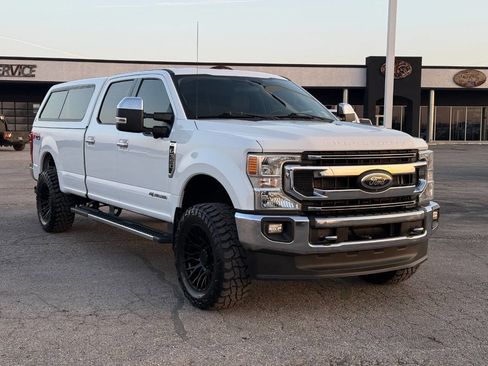 Used 2021 Ford F350 XLT w/ XLT Premium Package image 3