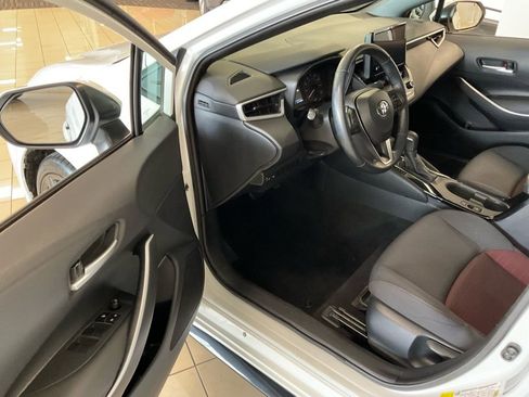 Used 2023 Toyota Corolla SE image 10