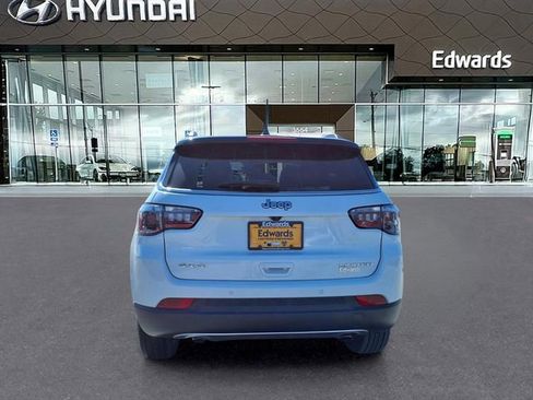 Used 2023 Jeep Compass Limited image 6