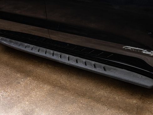 Used 2019 GMC Sierra 1500 AT4 w/ AT4 Premium Package AWD/4WD image 11