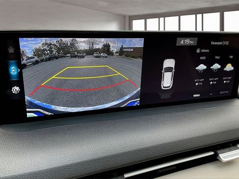 Used 2025 Genesis GV70 2.5T image 13