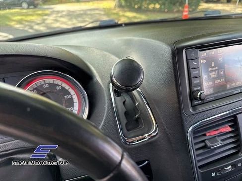 Used 2019 Dodge Grand Caravan SXT image 47