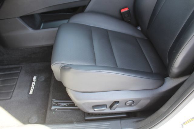 Used 2023 Nissan Rogue SV w/ SV Premium B Package AWD/4WD image 35