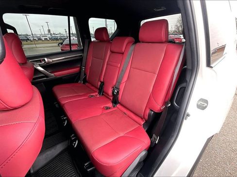 Used 2023 Lexus GX 460 Premium w/ Premium Package image 37