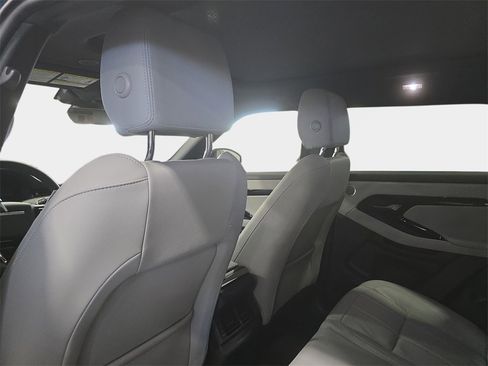 Used 2026 Land Rover Range Rover Evoque S image 13