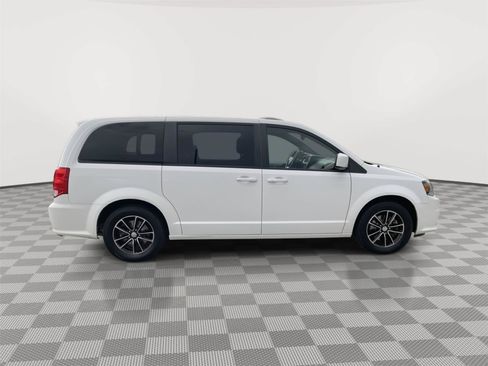 Used 2019 Dodge Grand Caravan GT FWD image 14