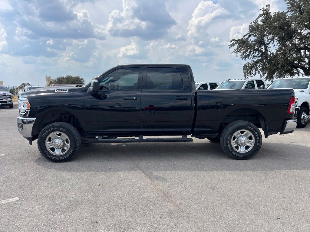 Used 2024 RAM 2500 Tradesman w/ Chrome Appearance Group AWD/4WD image 2