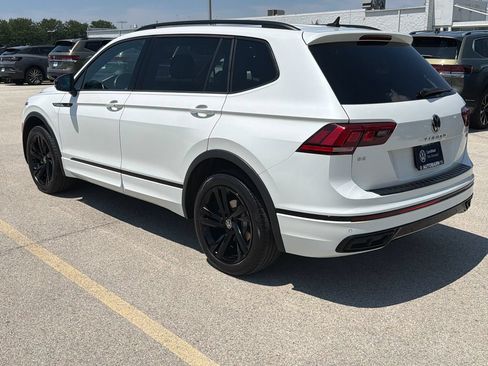 Certified 2023 Volkswagen Tiguan SE R-Line AWD/4WD image 4