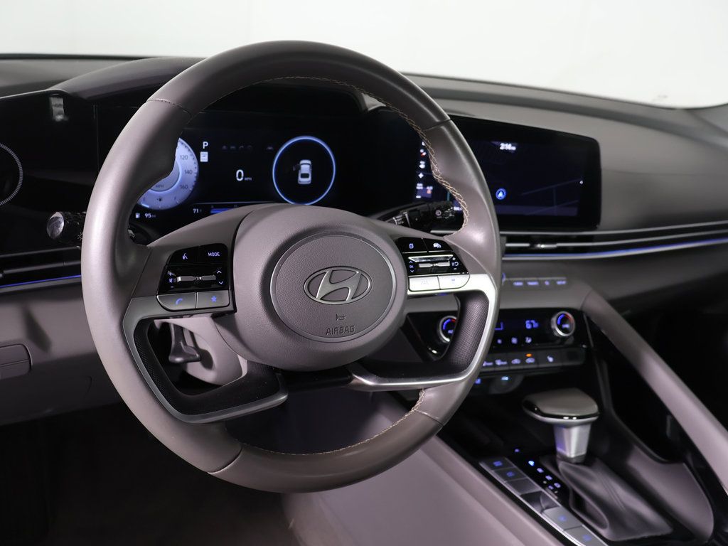 Certified 2024 Hyundai Elantra SEL w/ Convenience Package FWD image 26