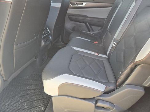 New 2026 Volkswagen Atlas Peak Edition AWD/4WD image 21