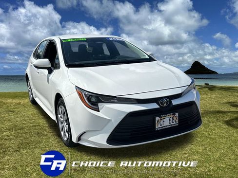 Used 2026 Toyota Corolla LE FWD image 9