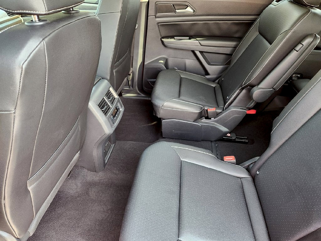 Used 2021 Volkswagen Atlas SEL FWD image 31