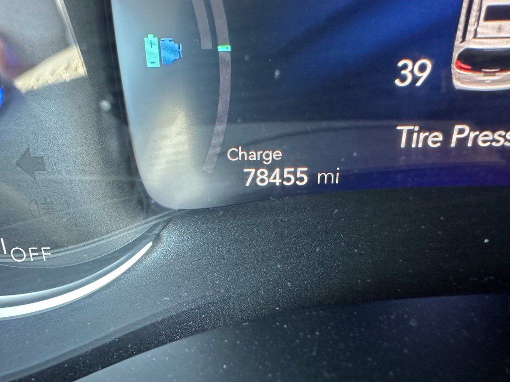 Used 2024 Chrysler Pacifica Limited FWD image 12