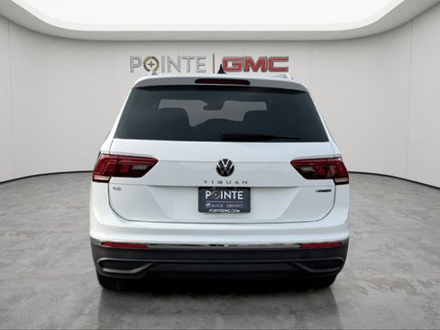 Used 2024 Volkswagen Tiguan SE AWD/4WD image 4