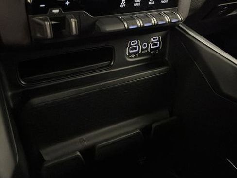 Used 2022 RAM 1500 Big Horn AWD/4WD image 29