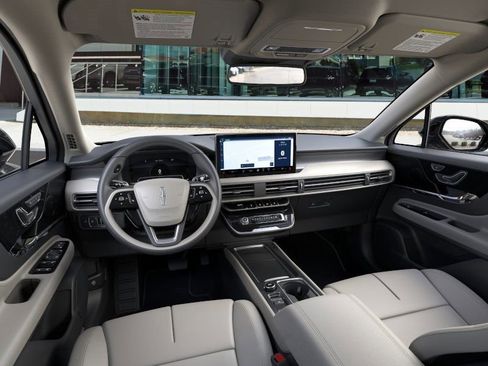 New 2026 Lincoln Corsair Premiere w/ Rear Removable Package Tray image 9