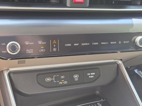 New 2026 Kia Carnival image 30