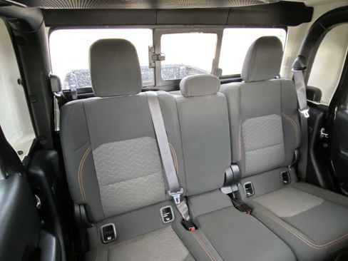 Certified 2021 Jeep Gladiator Mojave w/ LED Lighting Group image 16