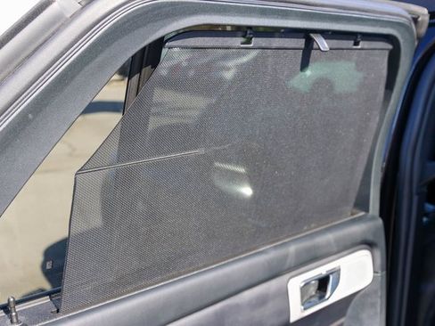 Used 2022 Ford Explorer Platinum w/ Technology Package image 17