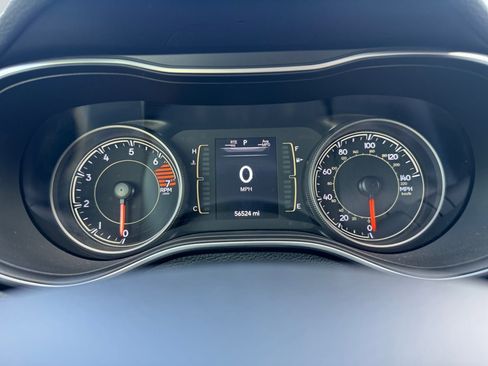 Used 2019 Jeep Cherokee Latitude w/ Popular Appearance Group image 12