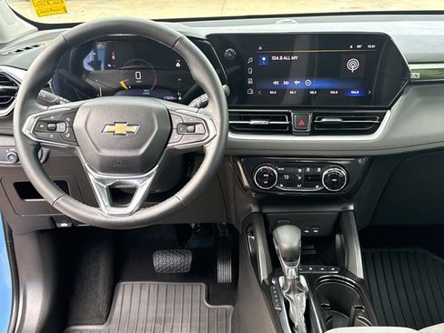 Used 2024 Chevrolet TrailBlazer LT w/ Convenience Package image 7