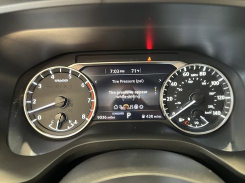 Used 2023 Nissan Rogue SV image 10