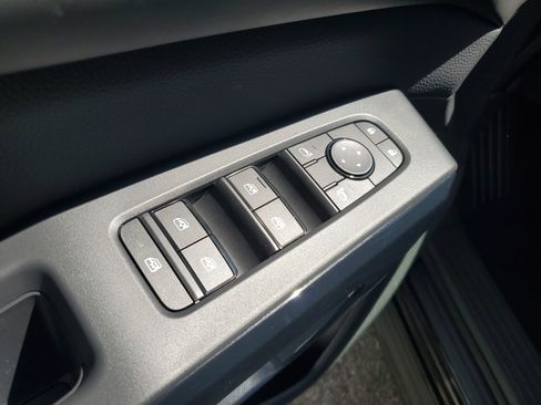 New 2026 Nissan Pathfinder SV image 15