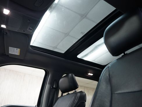 Used 2017 Ford F150 Lariat w/ Equipment Group 502A Luxury image 22