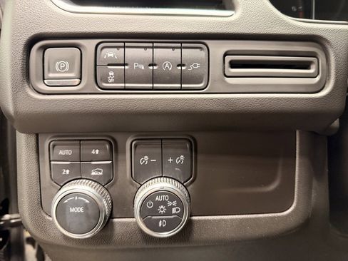 Used 2021 GMC Yukon SLT image 28