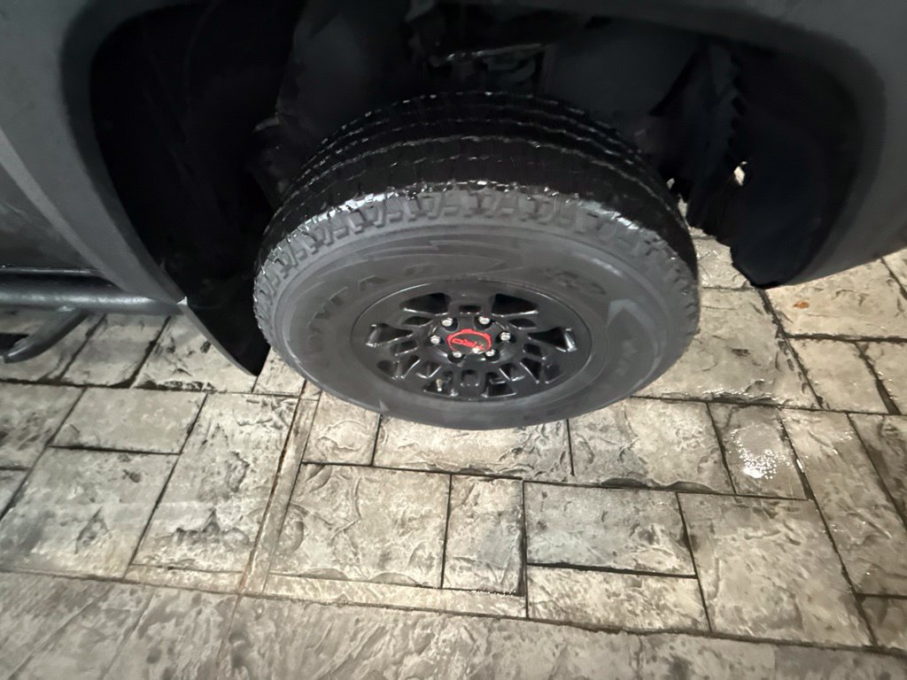 Used 2016 Toyota Tacoma TRD Off-Road w/ Towing Package AWD/4WD image 8