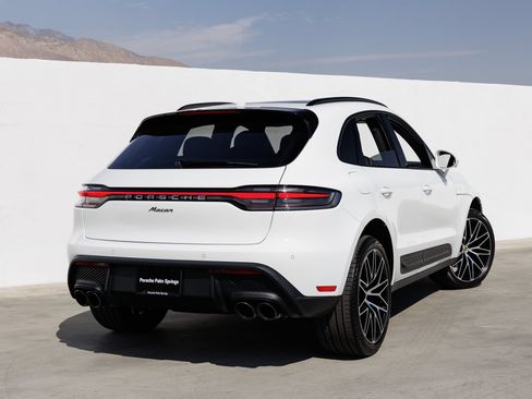 Certified 2026 Porsche Macan AWD/4WD image 7
