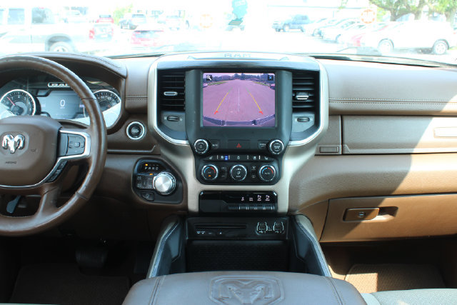Used 2019 RAM 1500 Laramie AWD/4WD image 18