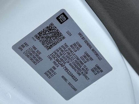 New 2025 Chevrolet Express 2500 w/ Driver Convenience Package image 18