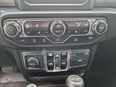 Used 2021 Jeep Wrangler Unlimited Sport AWD/4WD image 21
