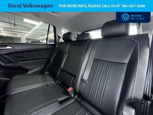 Used 2023 Volkswagen Tiguan SE w/ Panoramic Sunroof Package FWD image 22