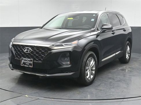 Used 2019 Hyundai Santa Fe SE image 3