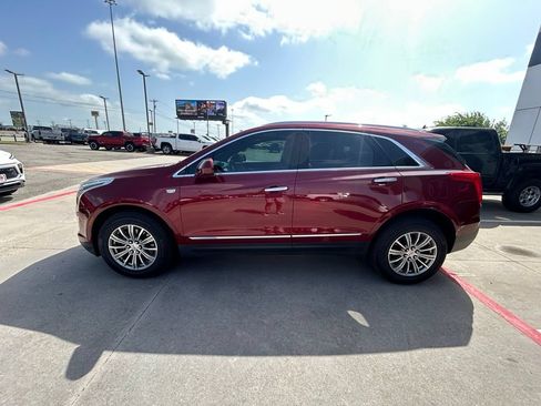 Used 2017 Cadillac XT5 Luxury w/ Driver Awareness Package FWD image 2