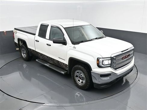 Used 2018 GMC Sierra 1500 Base image 18