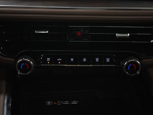 Used 2025 Chevrolet Tahoe High Country w/ Sun And Tow Package AWD/4WD image 17