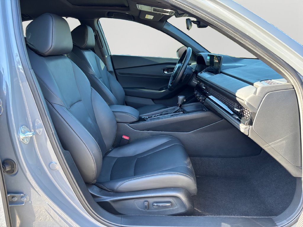 Used 2025 Honda Accord Sport image 12