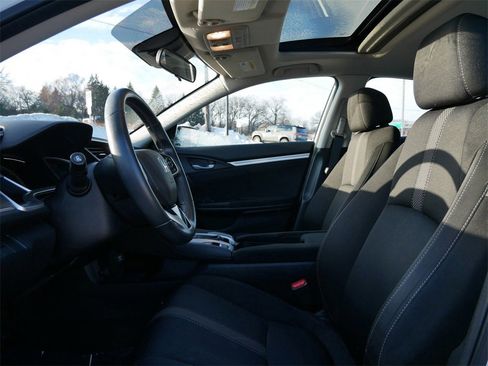 Used 2019 Honda Civic EX image 8
