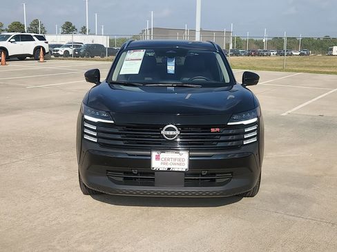 Certified 2025 Nissan Kicks SR image 9