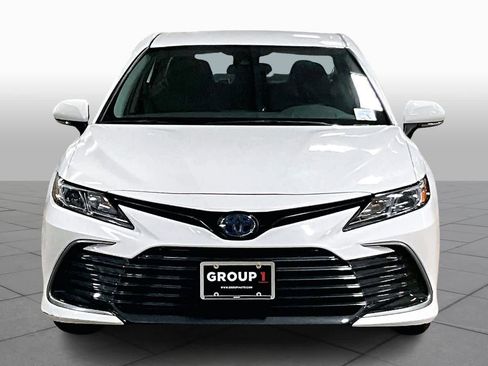 Used 2023 Toyota Camry LE image 4