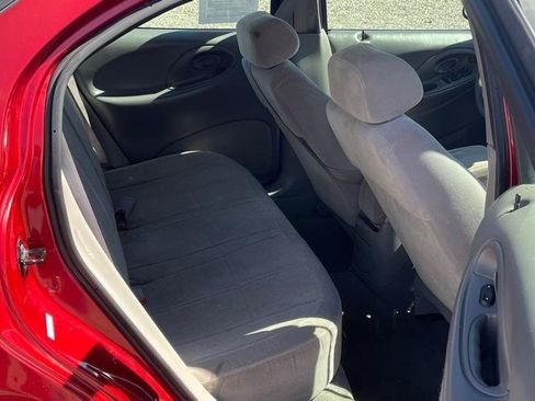 Used 1998 Ford Taurus SE FWD image 15