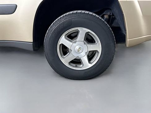 Used 2005 Chevrolet TrailBlazer LS w/ LS Preferred Equipment Group image 30