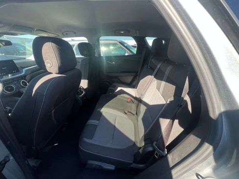 Used 2025 Chevrolet Blazer LT image 25